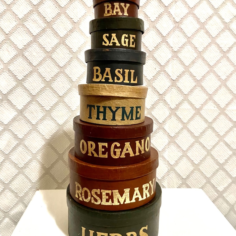 Primitive folk art stackable/nesting boxes - Picture 3 of 3